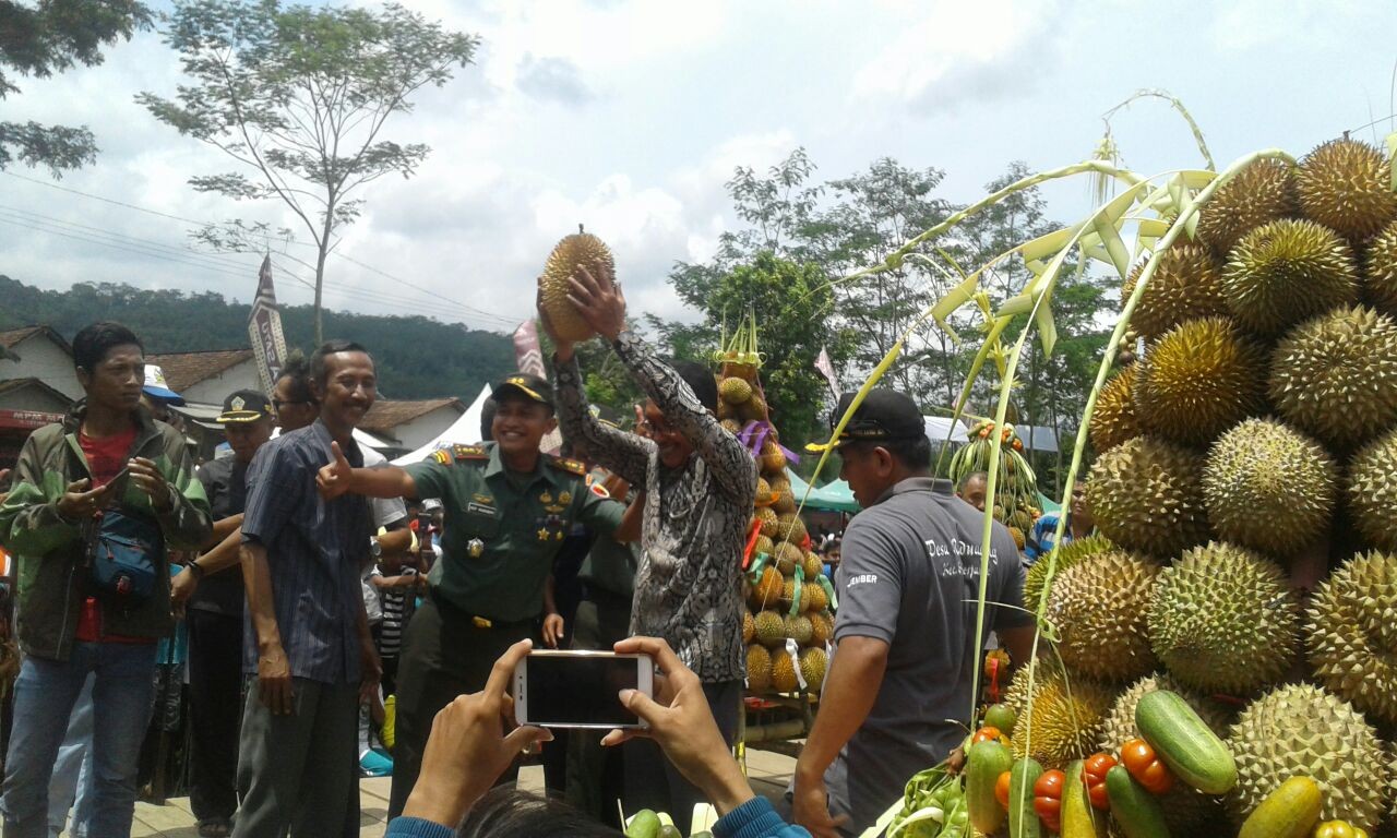 Dandim 0824 Hadiri Festival Durian dan Sedekah Bumi